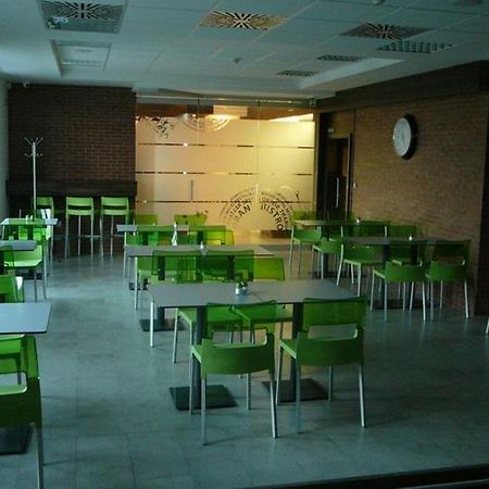 F - Team Hotel Liptovsky Hradok Bagian luar foto