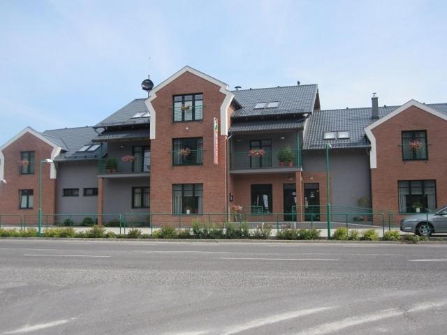 F - Team Hotel Liptovsky Hradok Bagian luar foto